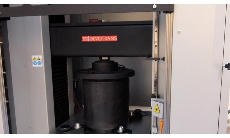 AIR SPRINGS TEST MACHINE